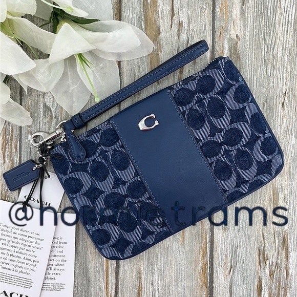 Coach Large Demi Blue Wristlet in Denim Signature Canvas Walker Bag Purse - Picture 1 of 8